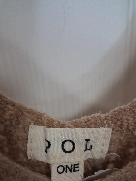 POL Crochet Tank Top in Cream and Tan - Picture 2 of 5
